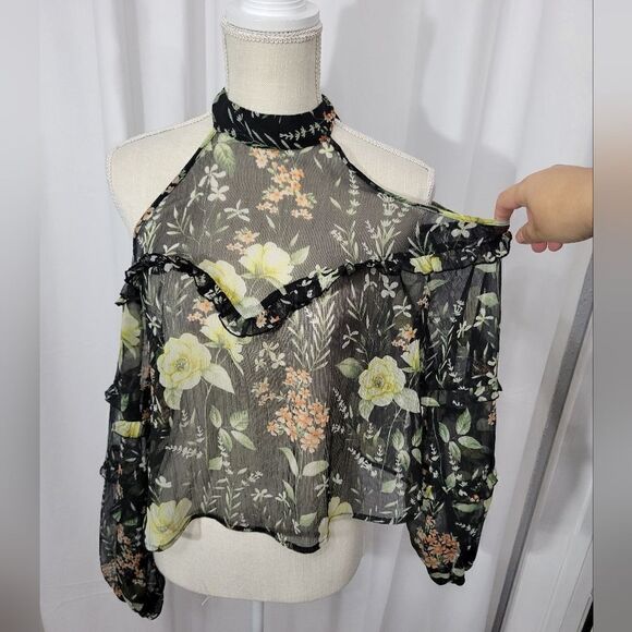 Forever 21 cold shoulder floral blouse - Picture 5 of 8